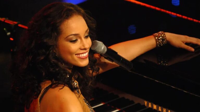 The Secret Behind Alicia Keys’ Piano Skills Revealed