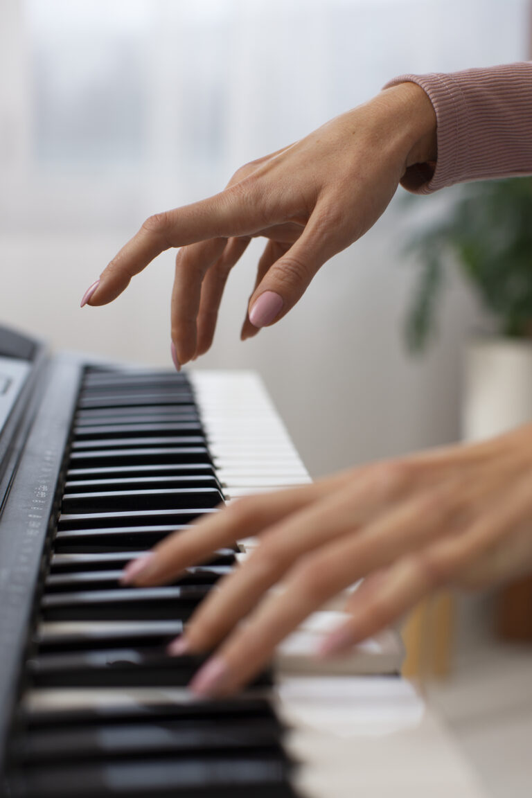 The Long Nail Dilemma: Pros and Cons of Piano Playing with Extended Fingertips