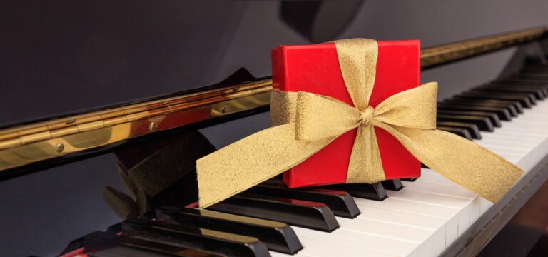 Gifts for Pianists: Top Picks for Music Lovers